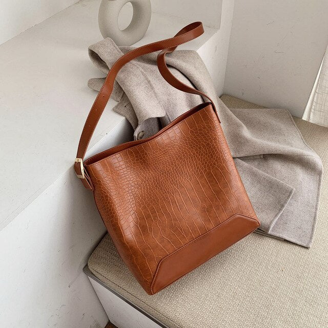 New Alligator Leather Big Bucket Bag Women Shoulder Crossbody Bags 2020 Fashion Lady's Messenger Bags Casual Totes Female Purses
